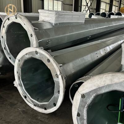 Acquistare Pallone di illuminazione ad alto masto galvanizzato a caldo conforme alla norma EN 40 / ANSI C136, da 15 a 50 m per aeroporti, porti, autostrade e stadi online manufacture