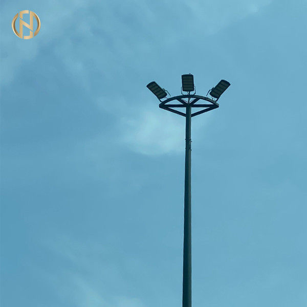 La immersione calda ha galvanizzato 20M 25M 30M High Mast Light Palo
