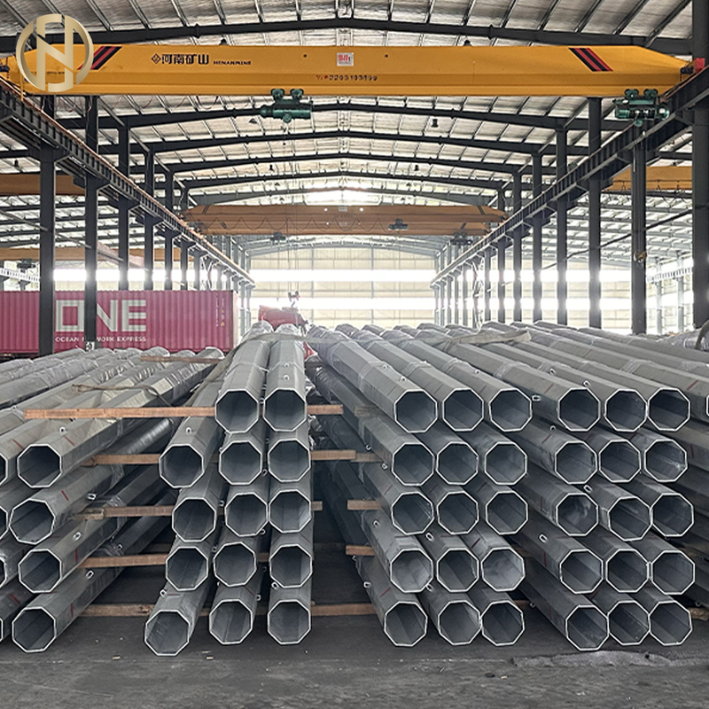 Pali ottagonali per linee a bassa e media tensione - Pali metallici - Forniture per apparecchiature elettriche