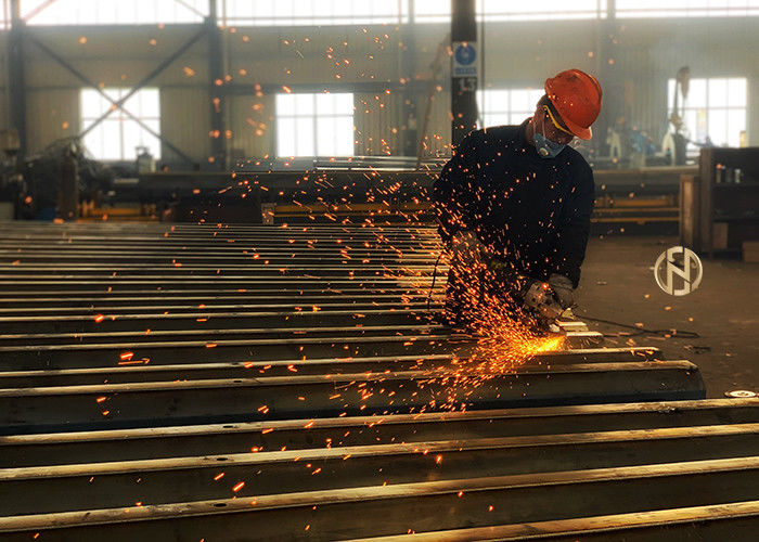 Pollo di acciaio elettrico a trasmissione galvanizzato DIP caldo Pollo di energia elettrica galvanizzato con buon prezzo