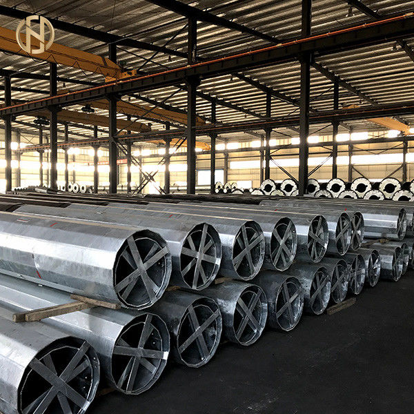 Il colore grigio ha galvanizzato Palo d'acciaio ottagonale 69KV NEA 50FT 55FT 60FT 65FT 70FT