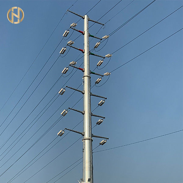 Potere pali d'acciaio pratico d'acciaio di 33KV 18m palo con l'isolante ed il conduttore