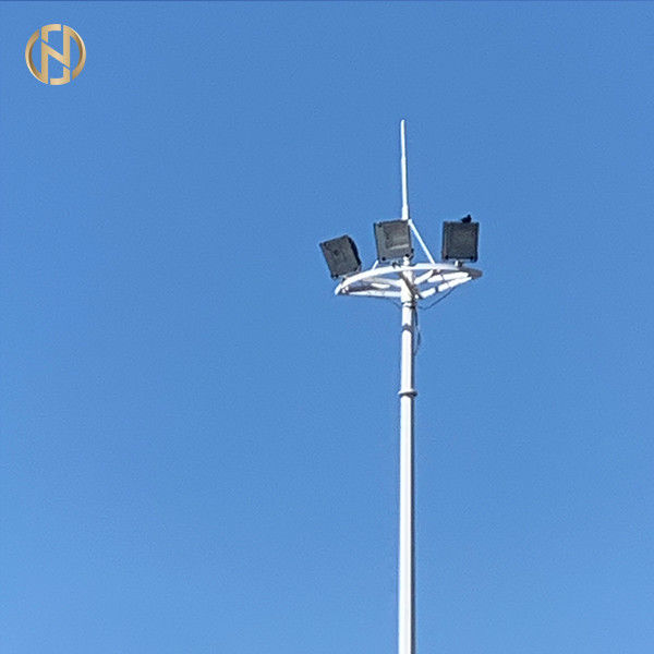Palo leggero galvanizzato alto albero 30M 35M con il sistema di sollevamento elettrico