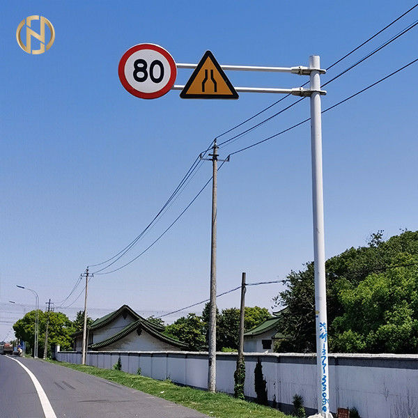 segnale stradale dell'acciaio di 6-15M Palo resistente alla corrosione per il sistema di controllo del traffico