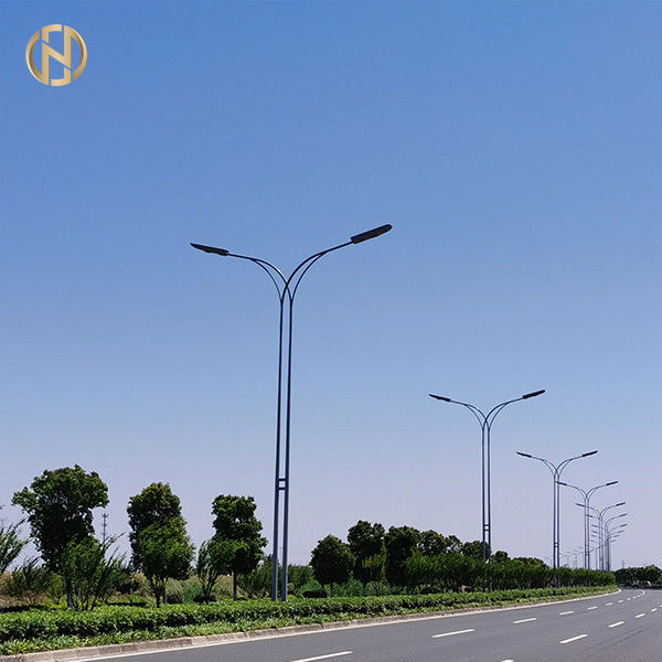 L'iluminazione pubblica palo galvanizzata 7M Street Lamp Pole ha personalizzato l'altezza