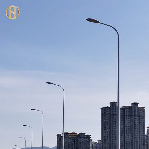 Singola/doppia iluminazione pubblica palo del braccio 12M 10m 8M 6M Galvanized Light Pole