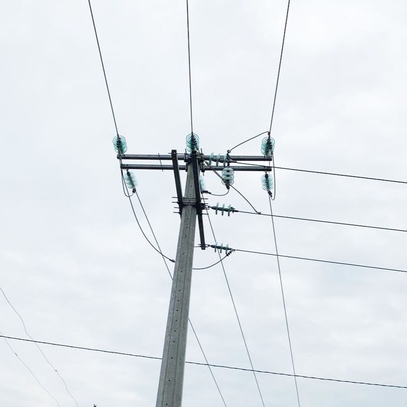 gli accessori di 12KV 35KV Palo hanno galvanizzato il braccio d'acciaio dell'incrocio 8000D per il progetto di potere