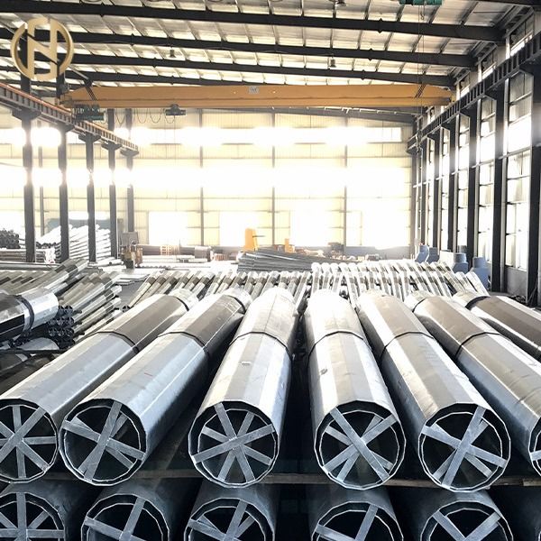 161KV 25mm SS400 ha galvanizzato l'iluminazione pubblica palo ottagonale ISO10474 di gi
