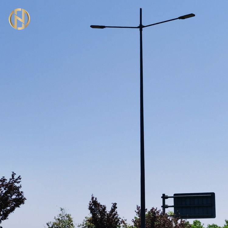 Disegno personalizzabile di polo di luce solare per strada elettrica all'aperto con rivestimento galvanizzato a caldo