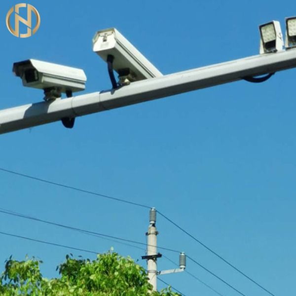 Q235B ha galvanizzato l'acciaio 5M Surveillance Camera Pole