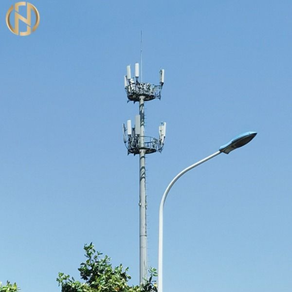 Terra piramidale solare di forma di palo di iluminazione pubblica multi montata con la base di appoggio